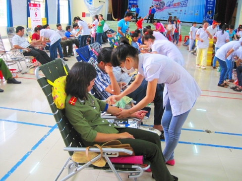 Đắk Lắk thường xuyên tổ chức tốt việc hiến máu 